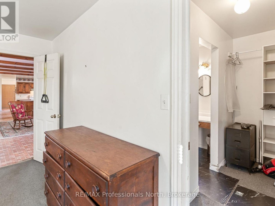 1415 SOUTH LAKE ROAD, 