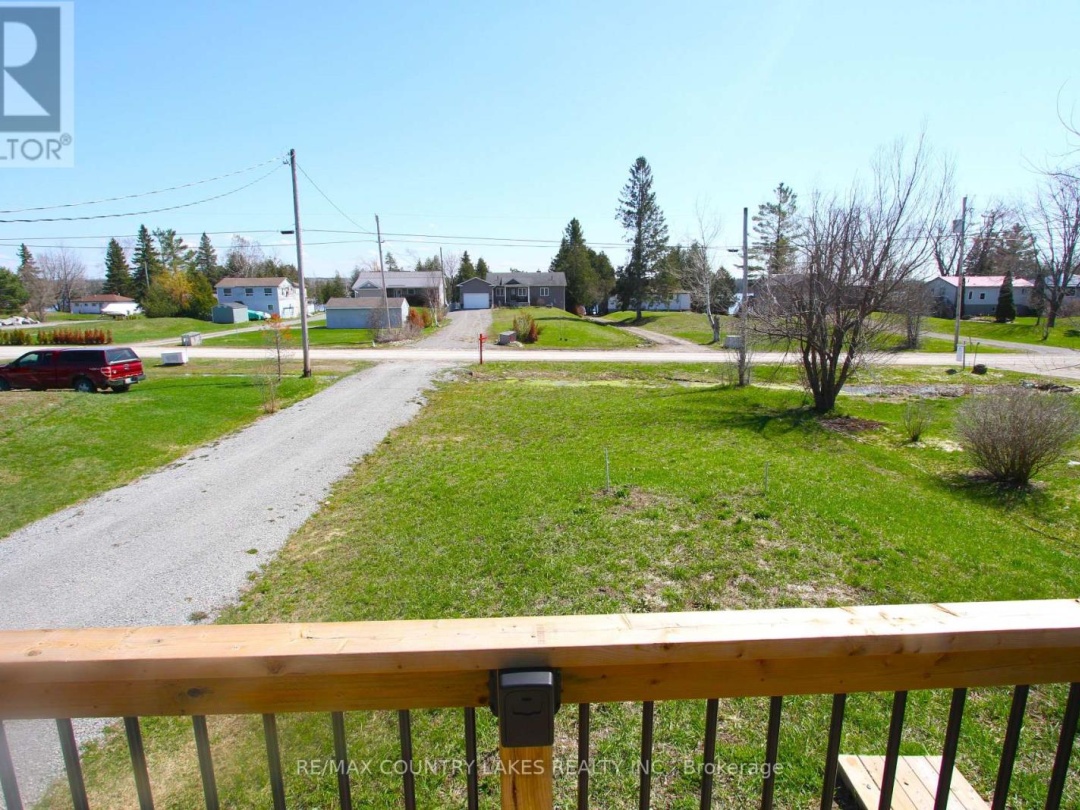 264 MCGUIRE BEACH ROAD, Canal Lake