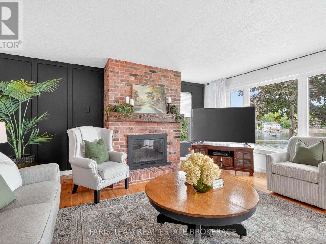 238 ROBINS POINT ROAD, Georgian Bay
