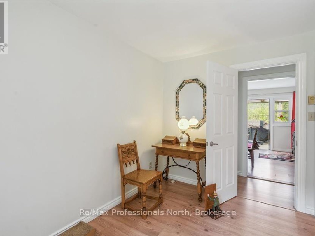 1042 RIVER HAVEN ROAD, Muskoka River