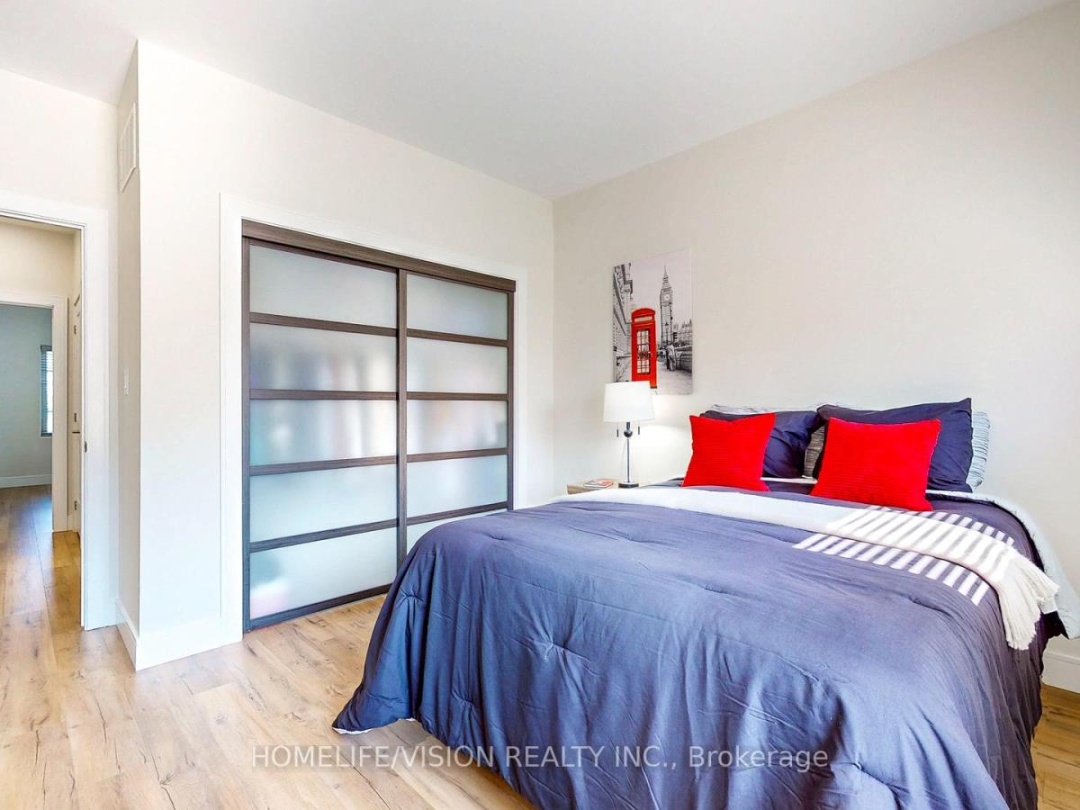 740 MIDLAND AVENUE, Tay (Port McNicoll)