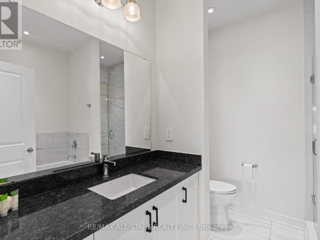 31 - 1869 MUSKOKA ROAD 118, 