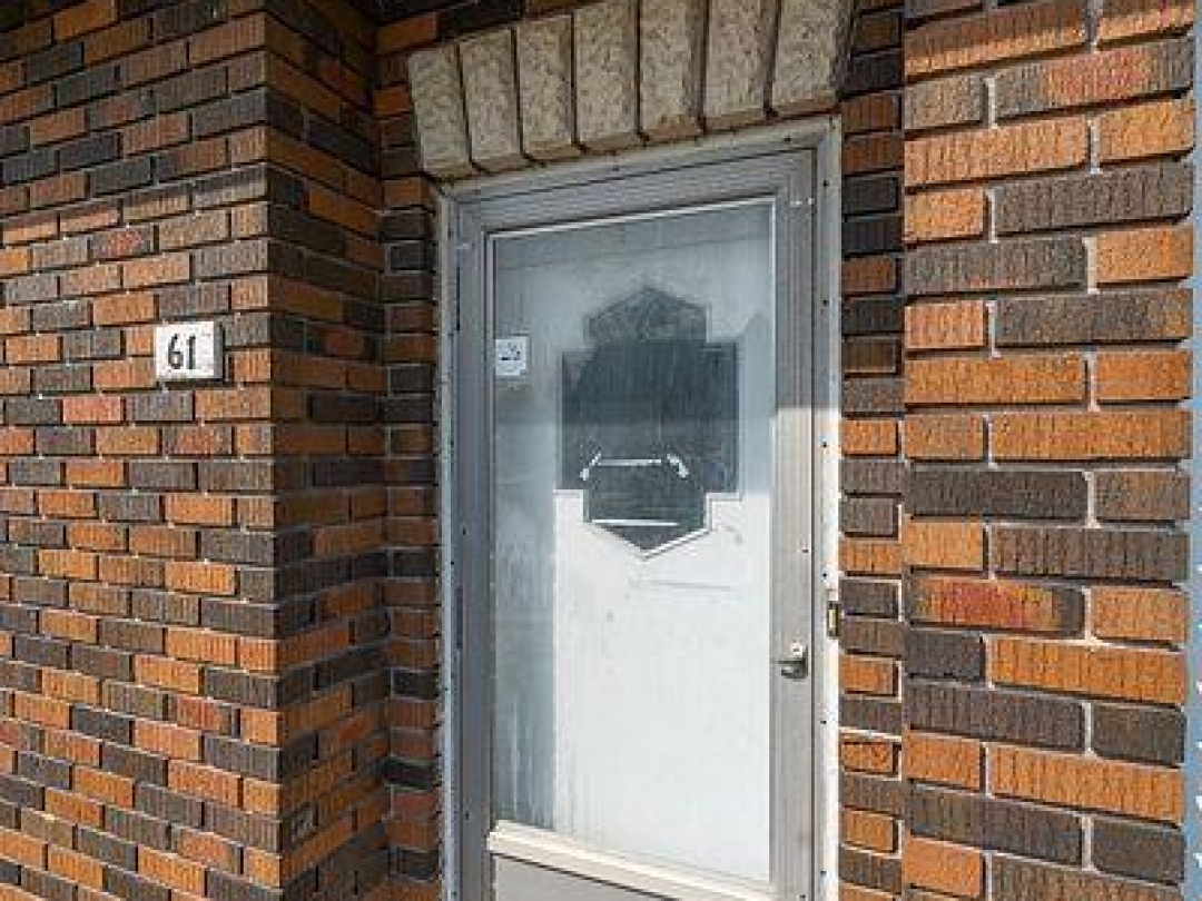 61 FRANCIS STREET E, Kawartha Lakes (Fenelon Falls)