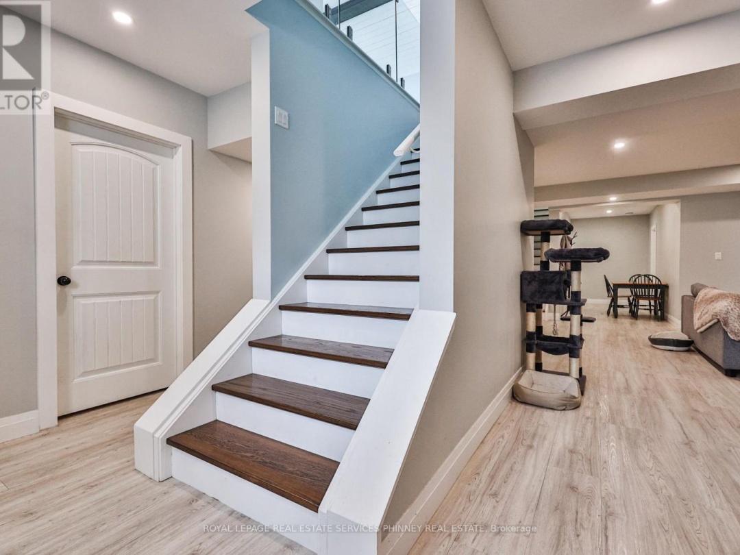 1068 XAVIER STREET, Gravenhurst (Morrison)