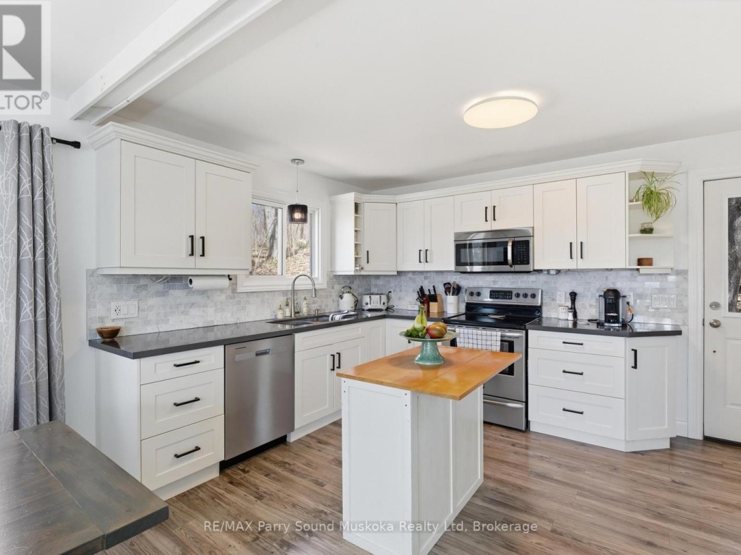 1 WOODS LANE, Seguin