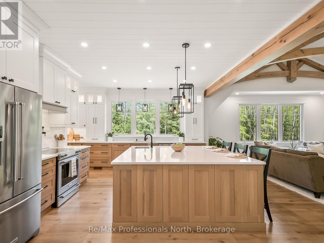 1054 BRYDONS BAY ROAD, Lake Muskoka