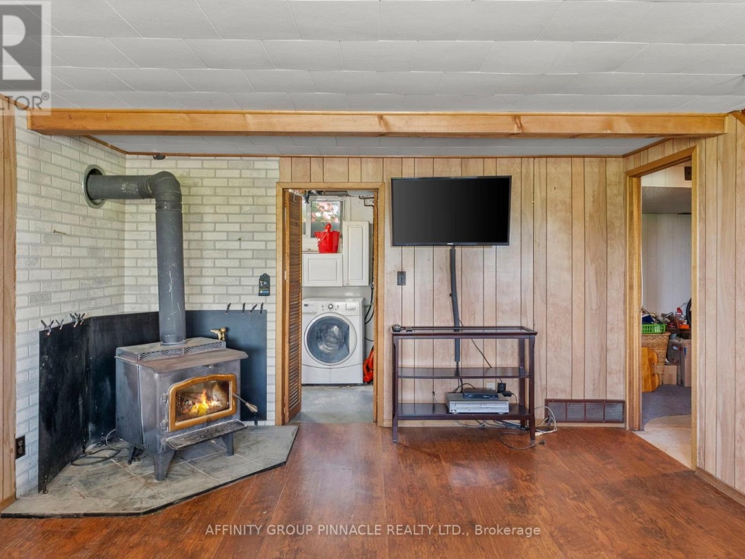 572 COUNTY RD 8 ROAD, Kawartha Lakes (Verulam)