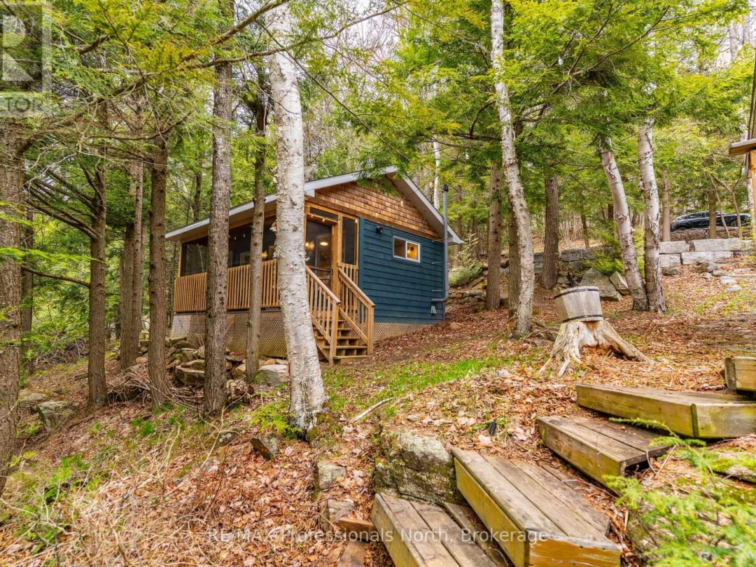 1201 TRELLIS TRAIL, Bob Lake