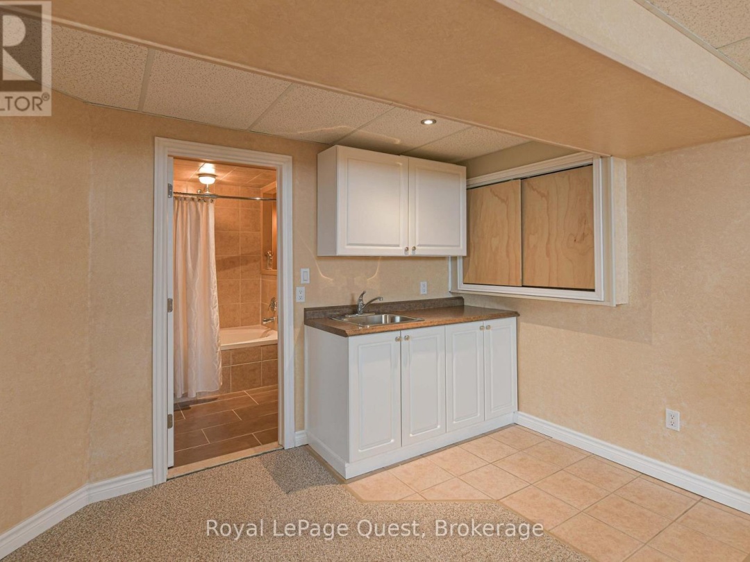 4662 ZACHARY CRESCENT, Ramara (Atherley)