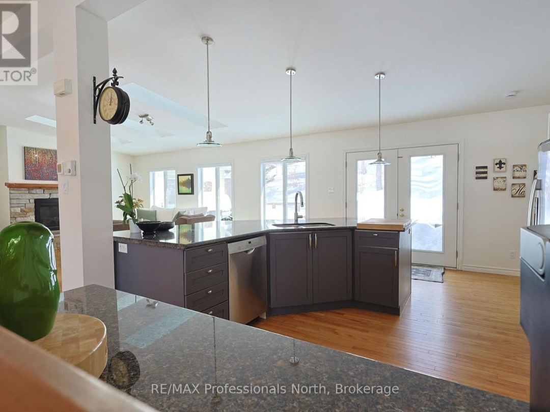31 DEERFOOT TRAIL, Huntsville (Brunel)