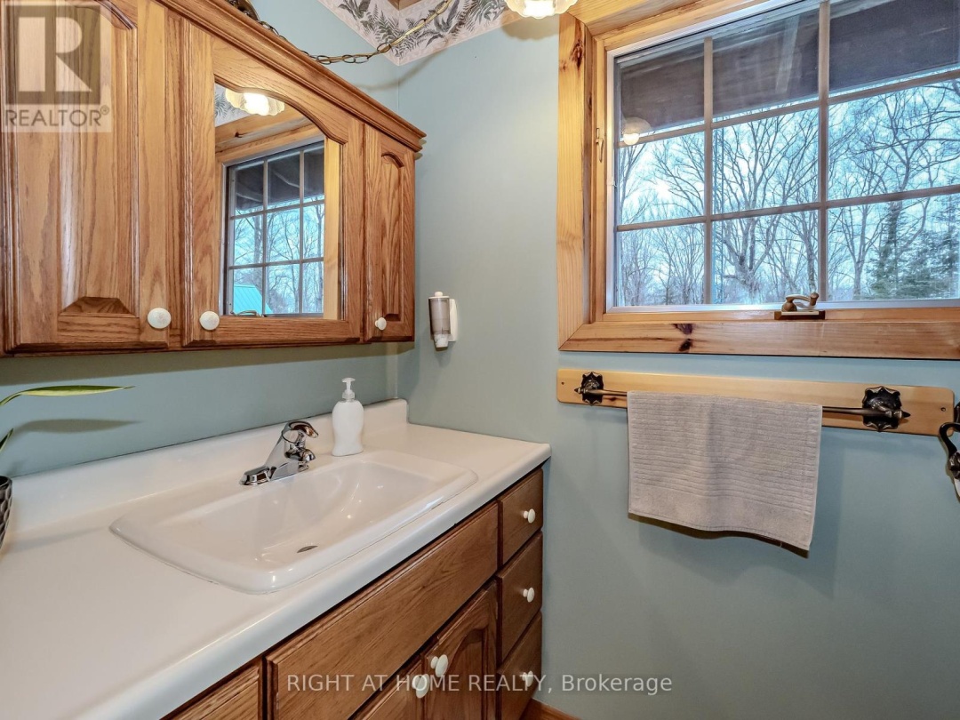 1696 HIGHWAY 118 E, 