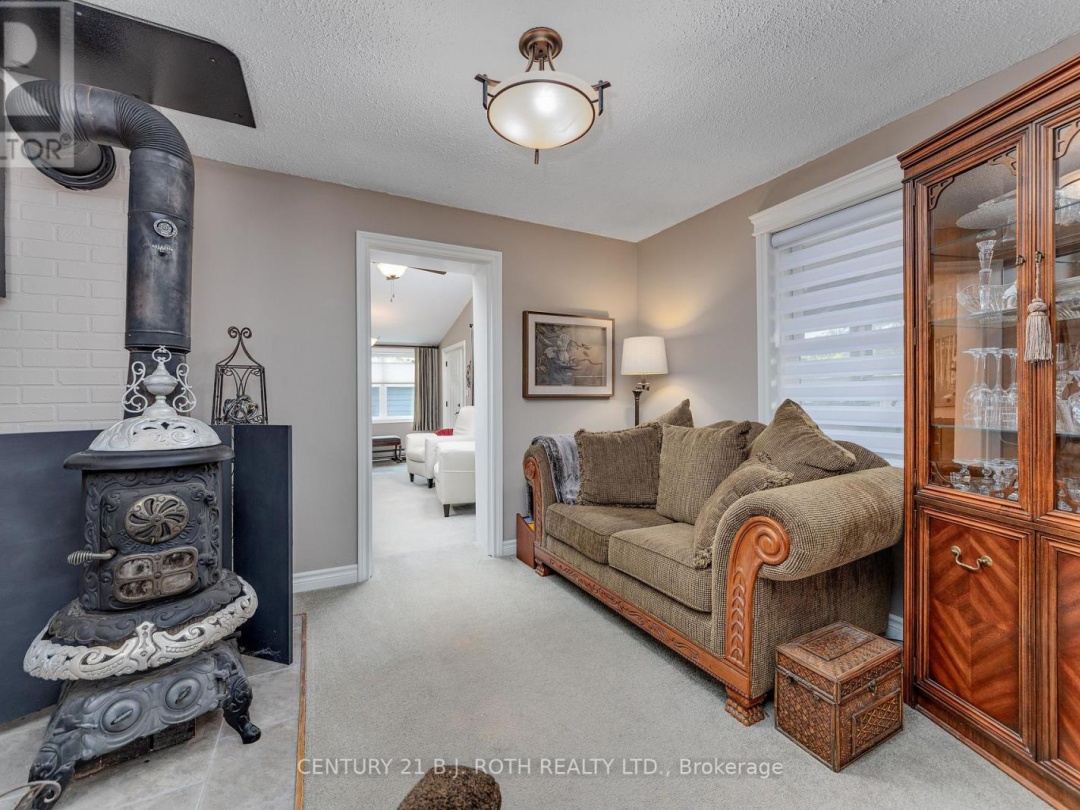 175 CEDAR ISLAND ROAD, 