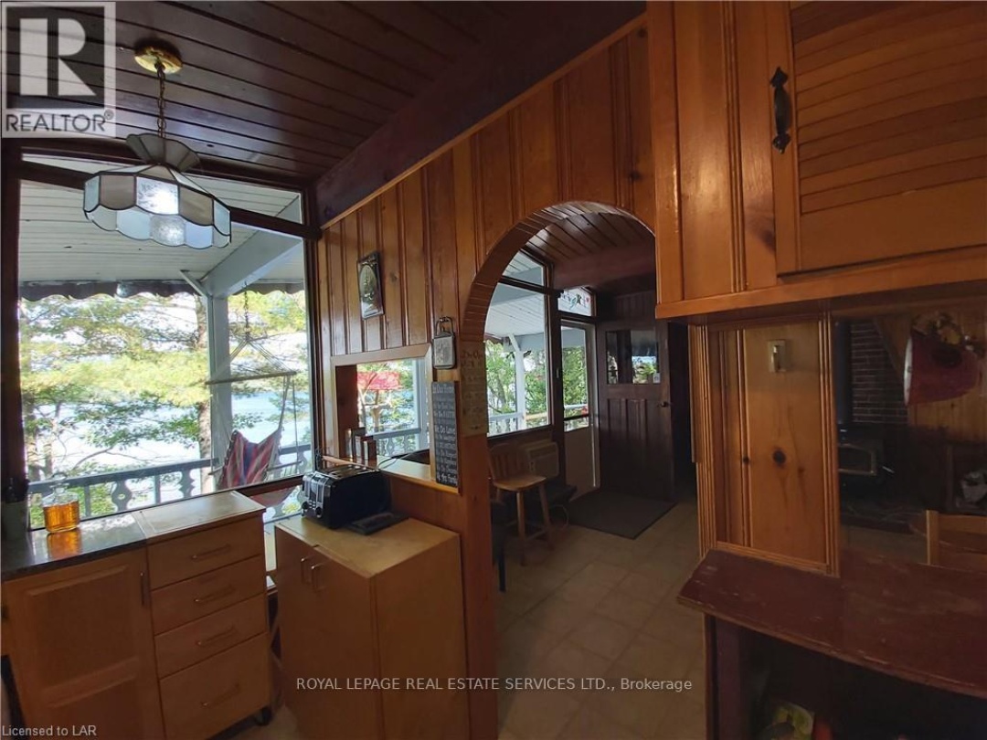1327-1329 WOODLAND DRIVE, Muldrew Lake