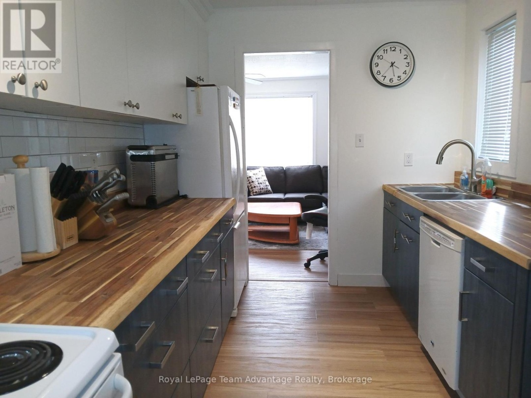 3 RIVERDALE ROAD, Parry Sound