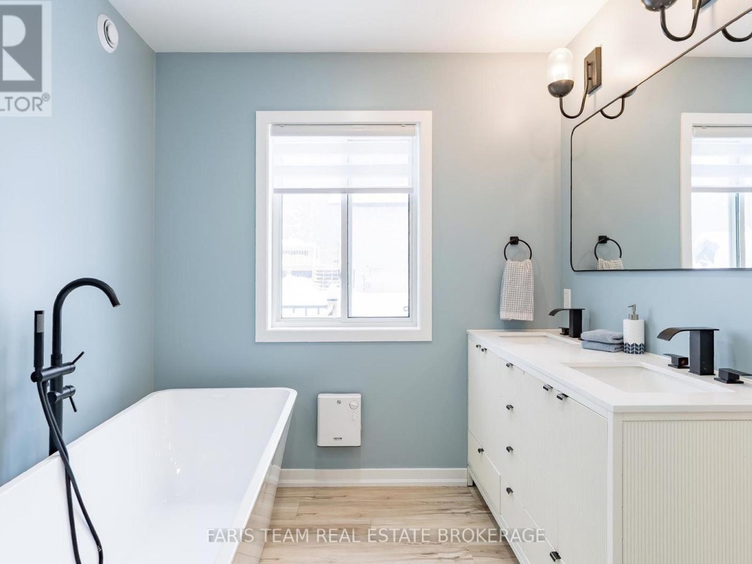 550 SECOND AVENUE, Tay (Port McNicoll)
