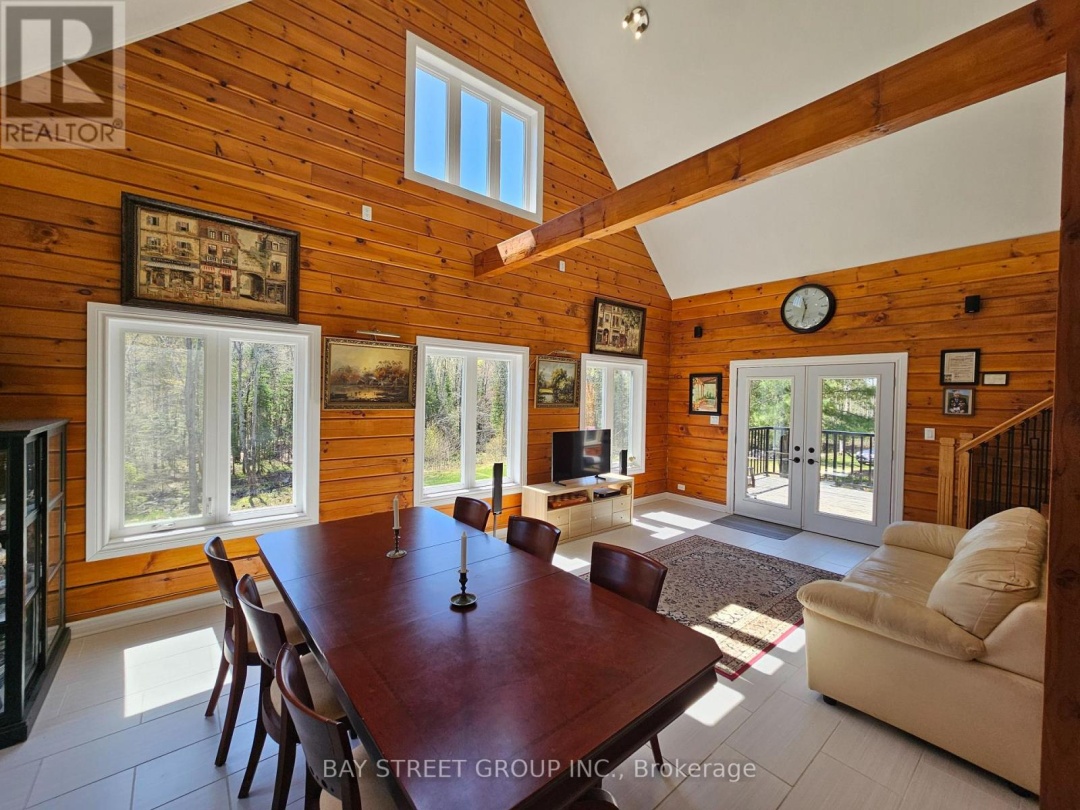 1032 SPRING LAKE ROAD, Bracebridge (Draper)