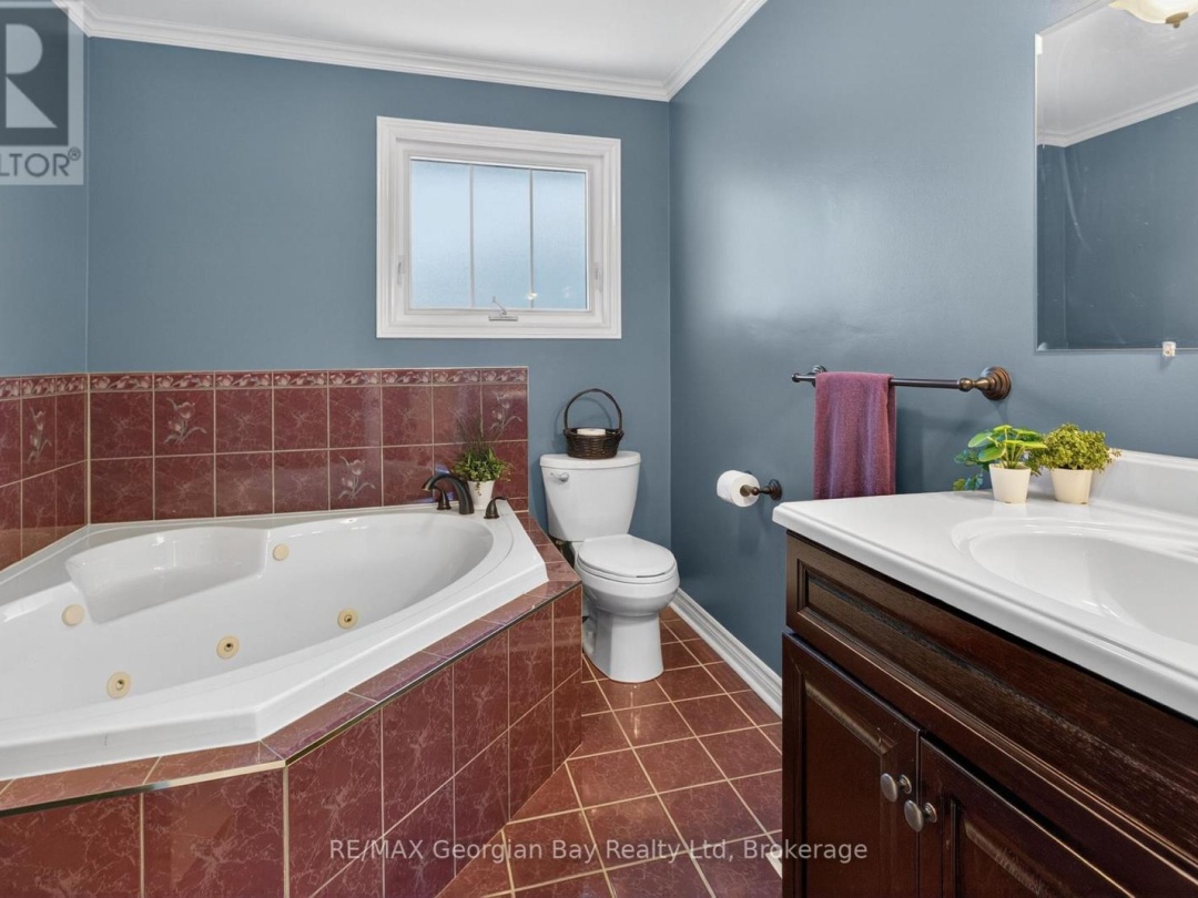 919 EIGHTH AVENUE, Tay (Port McNicoll)