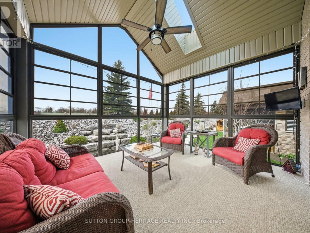 36 HUNTINGWOOD CRESCENT, Kawartha Lakes (Bobcaygeon)