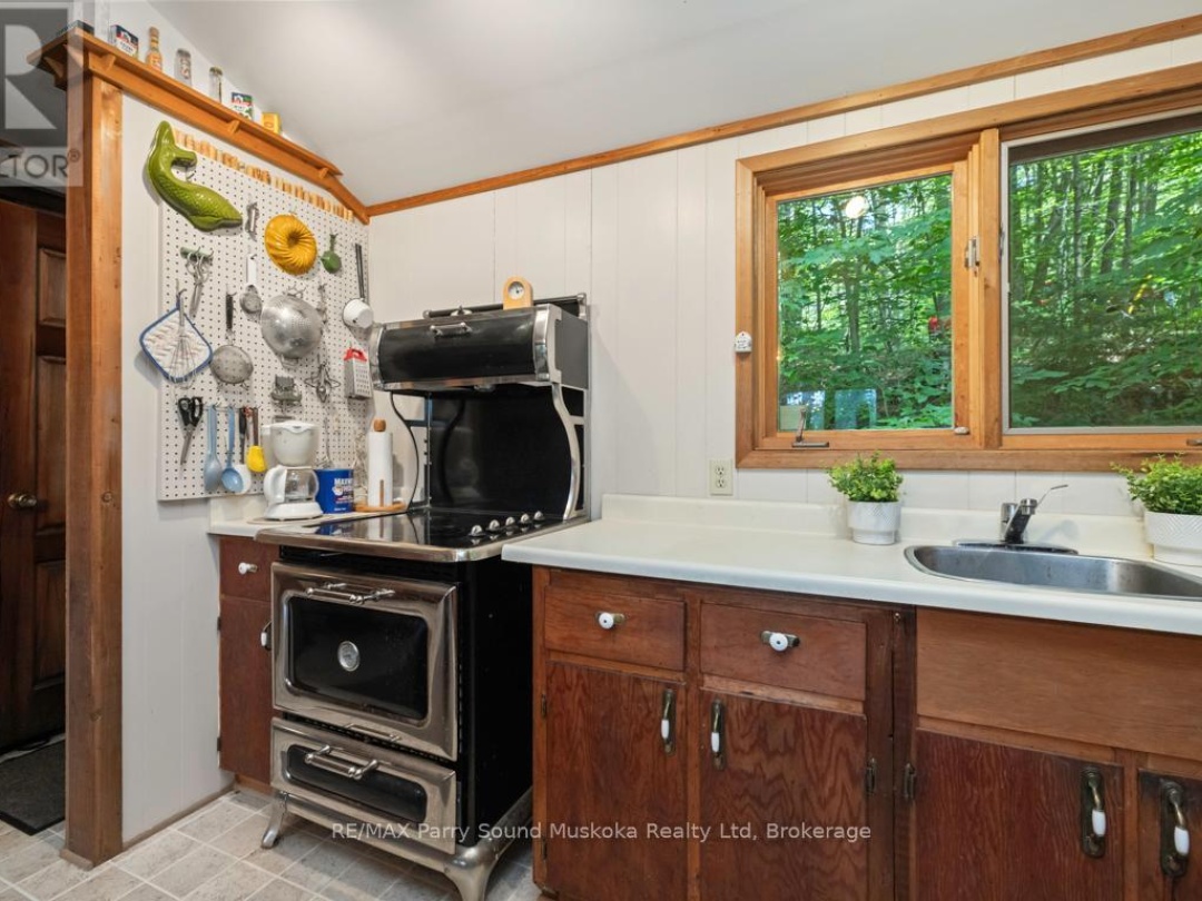 20 PRIOR LANE, Otter Lake