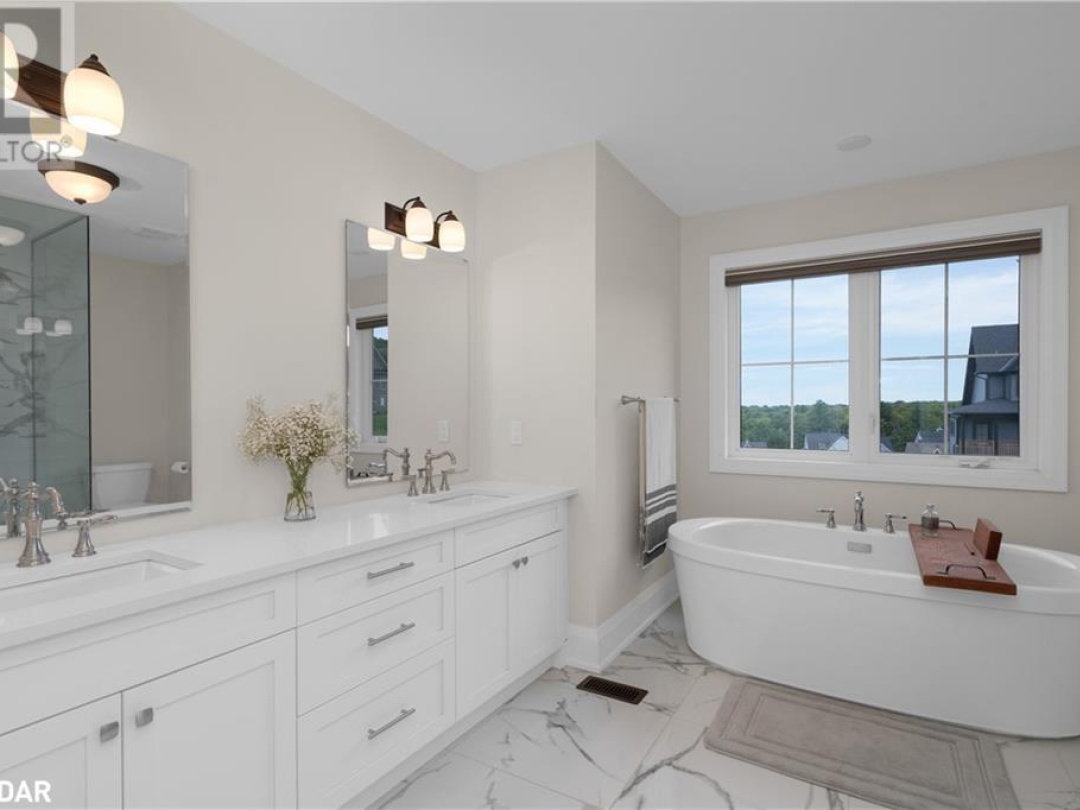 28 THOROUGHBRED Drive, Oro-Medonte
