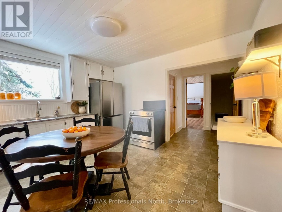 6 DUNCAN ST E STREET, 