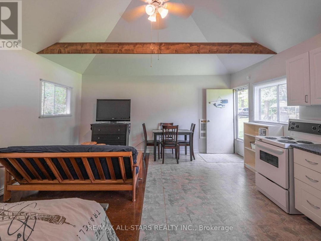 24 RELAX AVENUE, Gull River