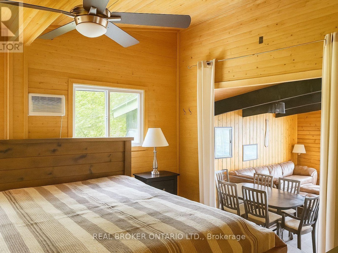 1267 HORSESHOE ISLAND, 
