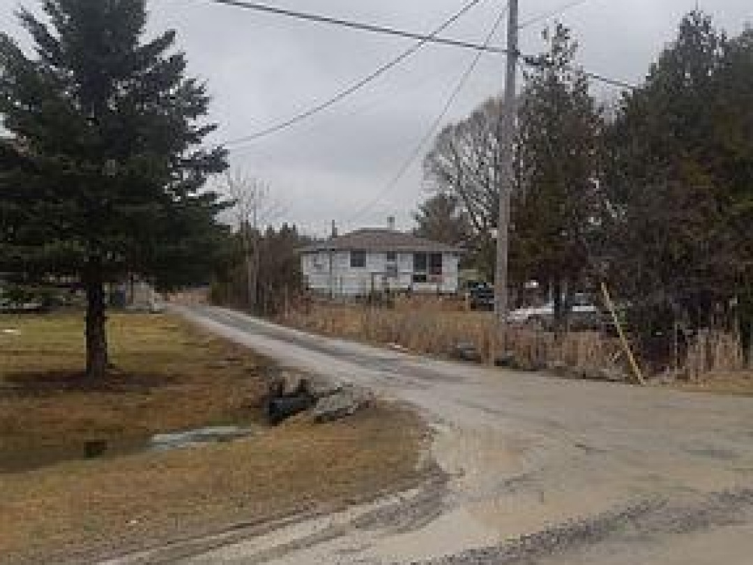 208 MCGUIRE BEACH ROAD, Canal Lake