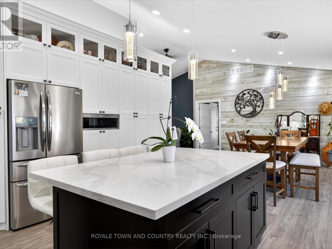 9 LYTLE LANE, 