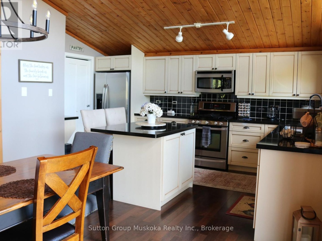 165 GOLDEN PHEASANT DRIVE, Huntsville (Chaffey)