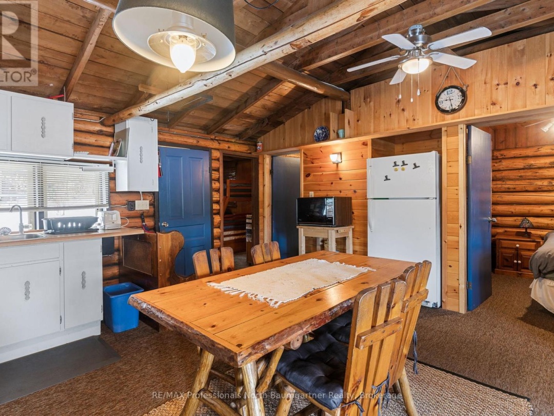 1012 COULSON LANE, Gooderham Lake