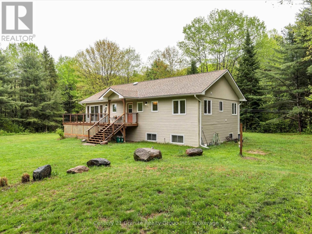 2302 Buckslide Road, Algonquin Highlands (Stanhope)