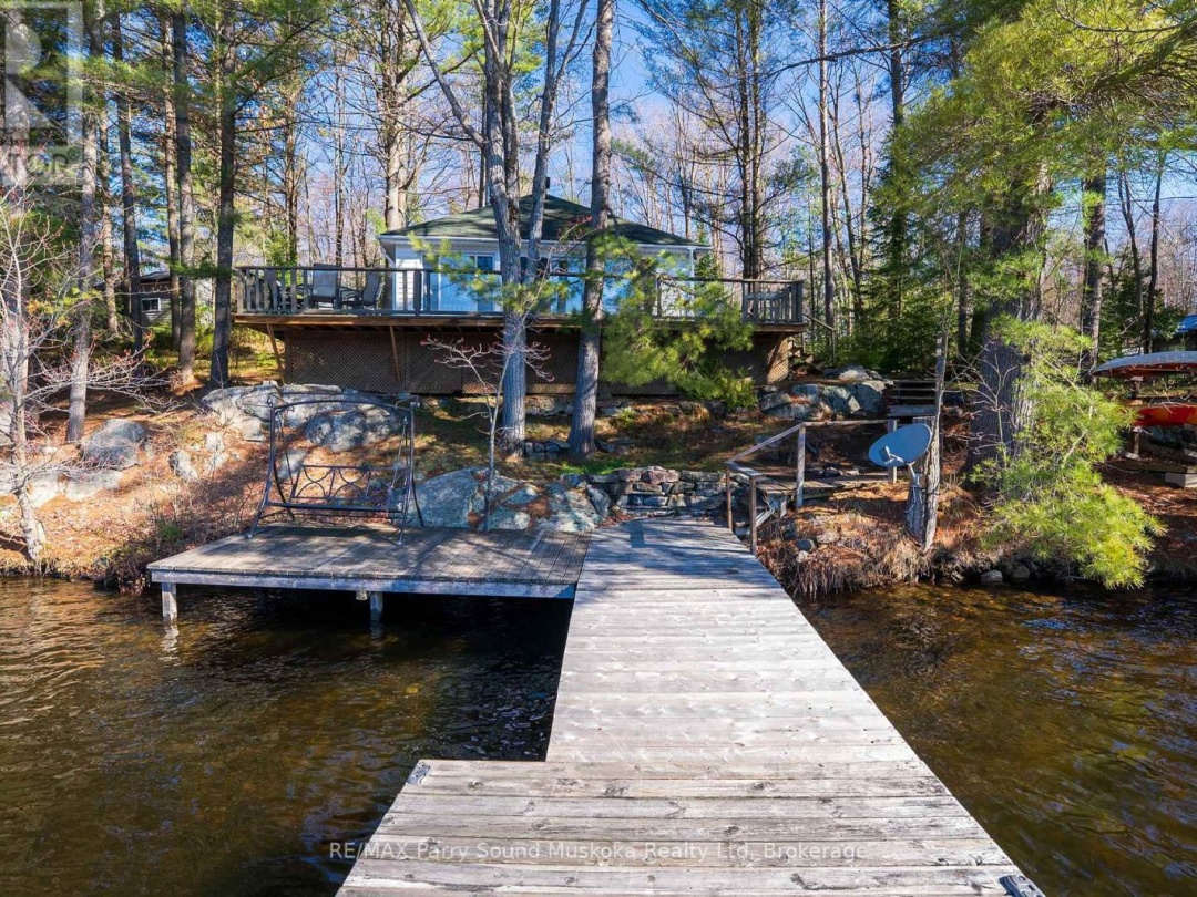 4 POST LANE, Otter Lake