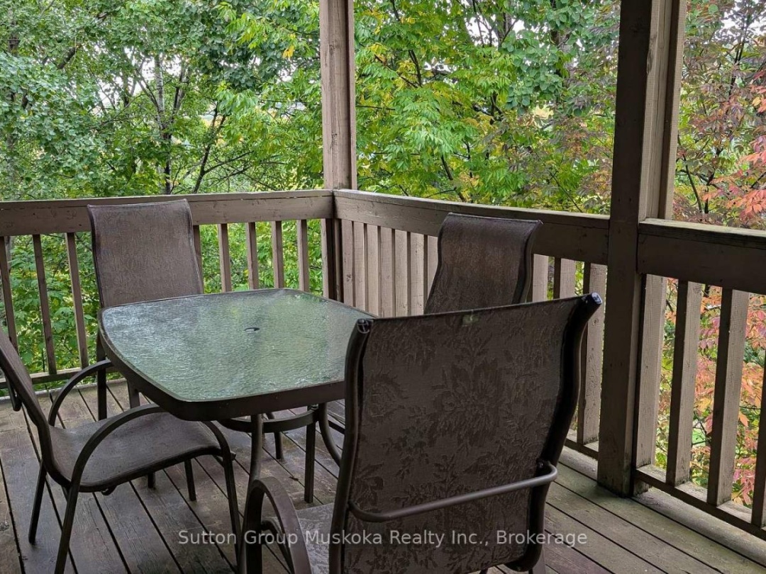 27-202 GOLFVIEW - DEERHURST DRIVE, 