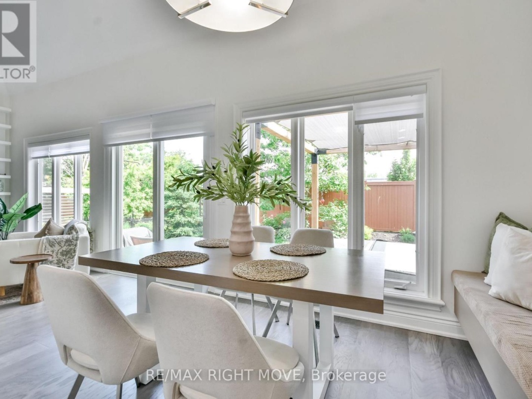 28 - 10 INVERMARA COURT, Lake Simcoe