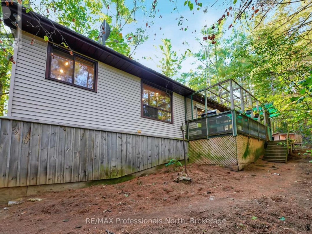 1021 MILLWOODS ROAD, 