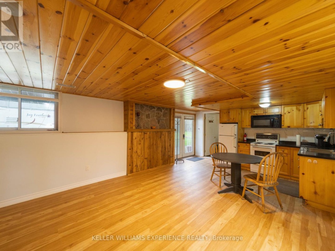 1936 PENINSULA POINT ROAD, 