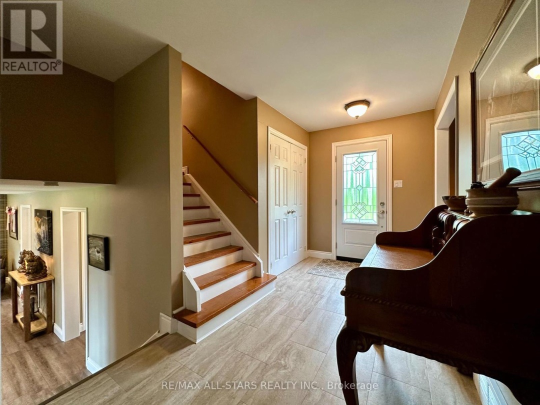 243 WEST STREET, Kawartha Lakes (Bobcaygeon)