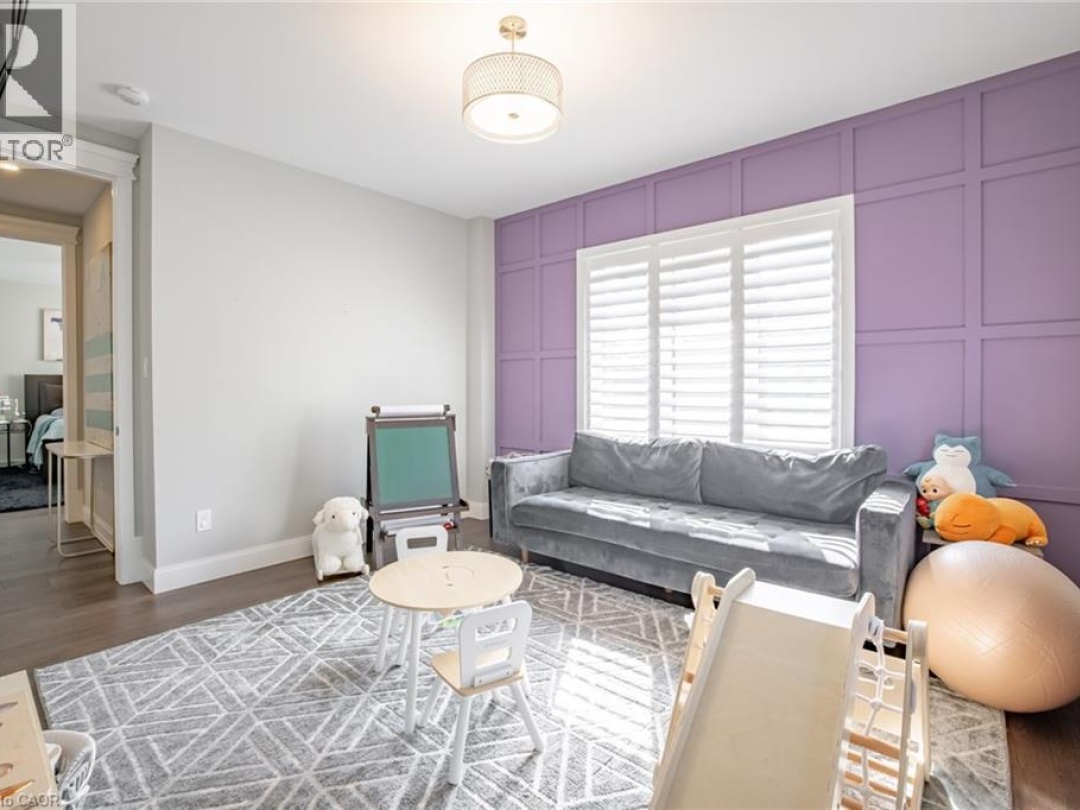 4 LOCKMAN Drive, Ancaster