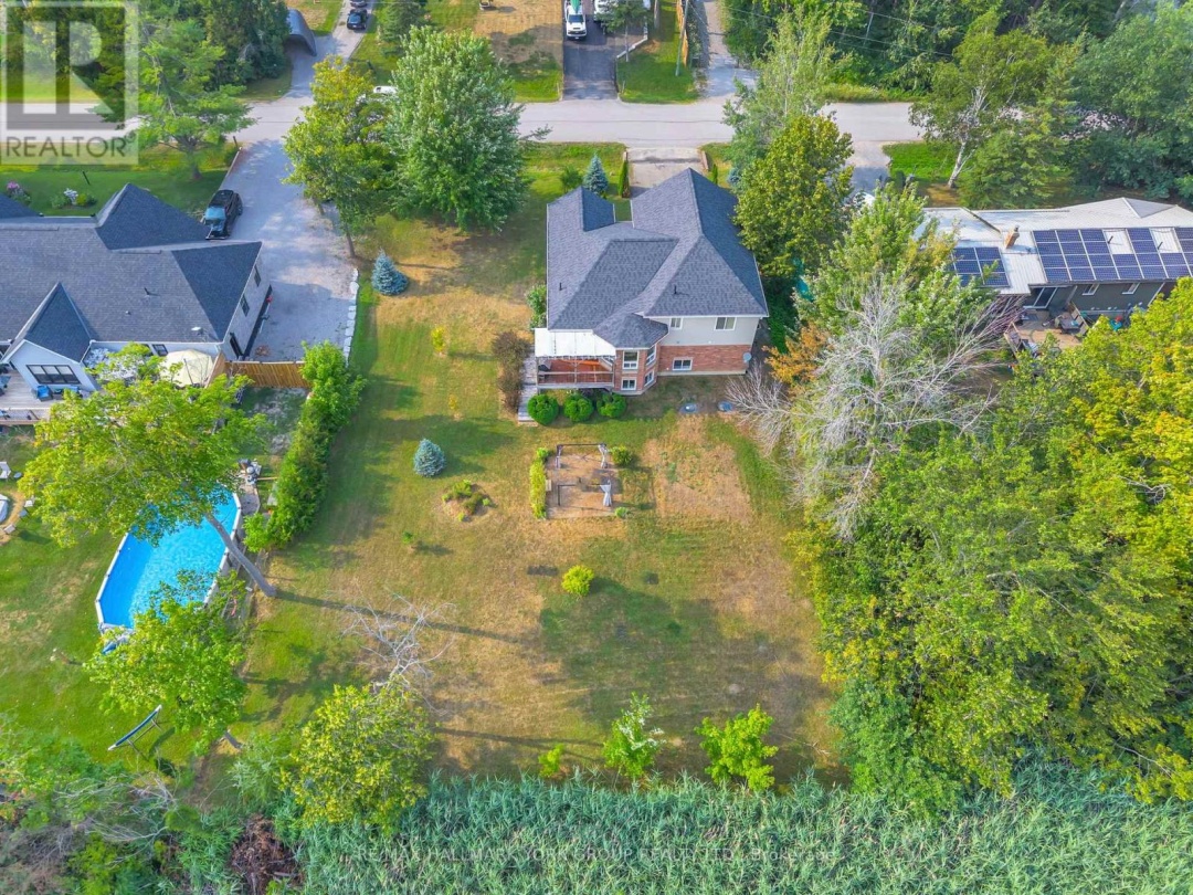 36 BALL AVENUE E, 