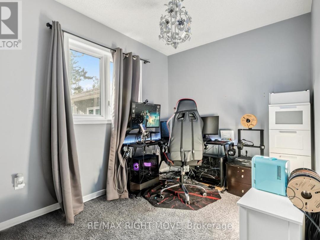 35 CEDAR BAY ROAD, Canal Lake