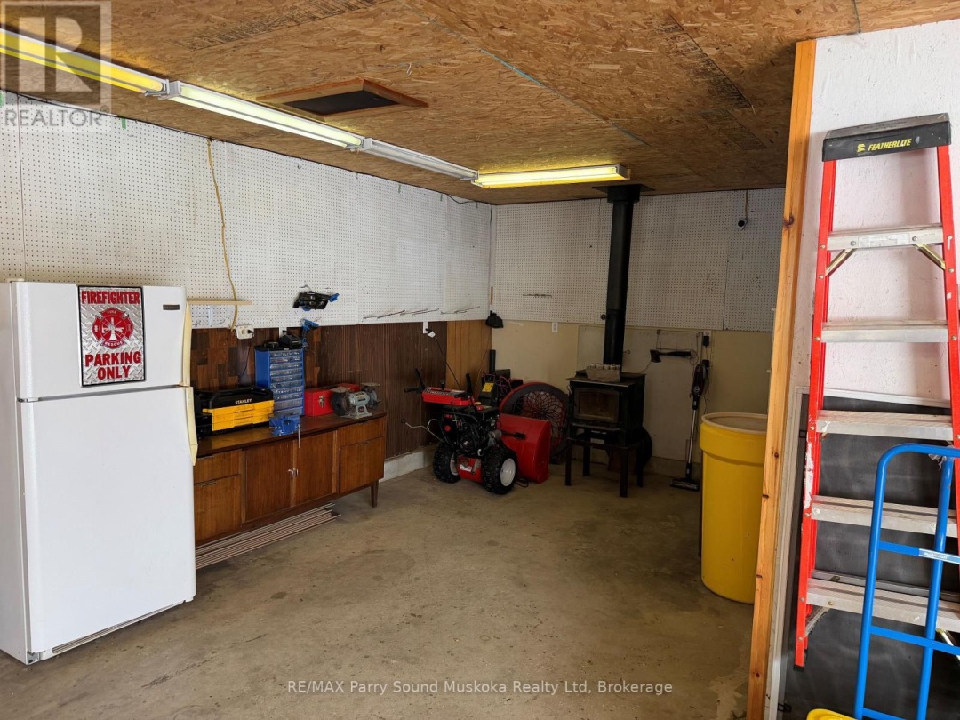 127 BURNETTS ROAD, Manitouwabing Lake