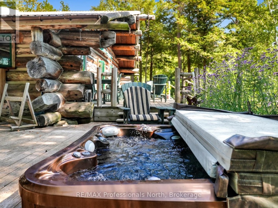 2718 WILKINSON ROAD, Kennisis Lake