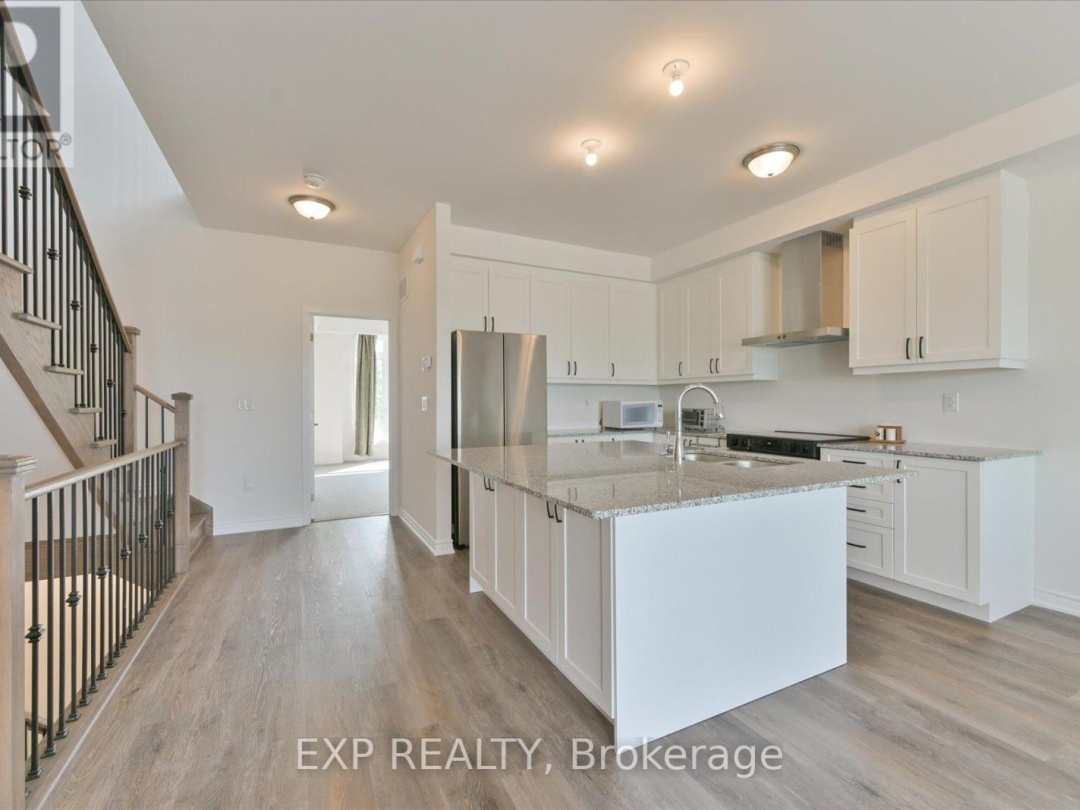 48 WYN WOOD LANE, Orillia