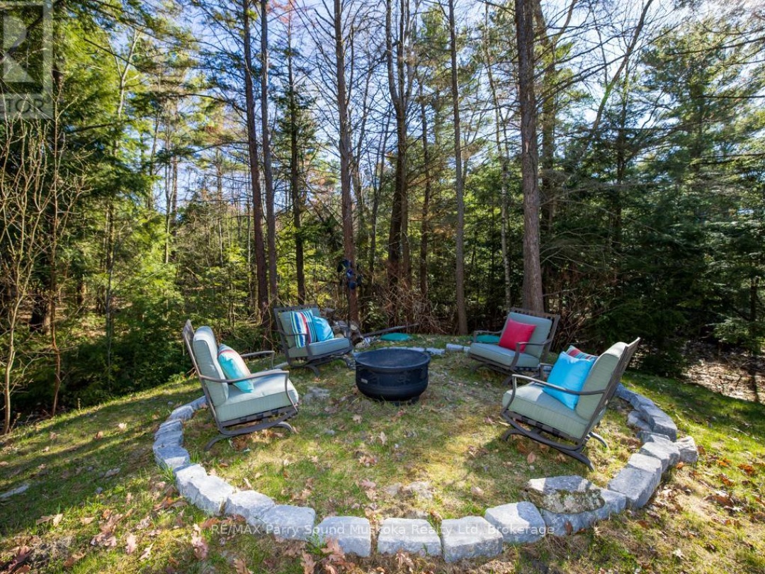 1201 GEEWADIN ROAD, Georgian Bay