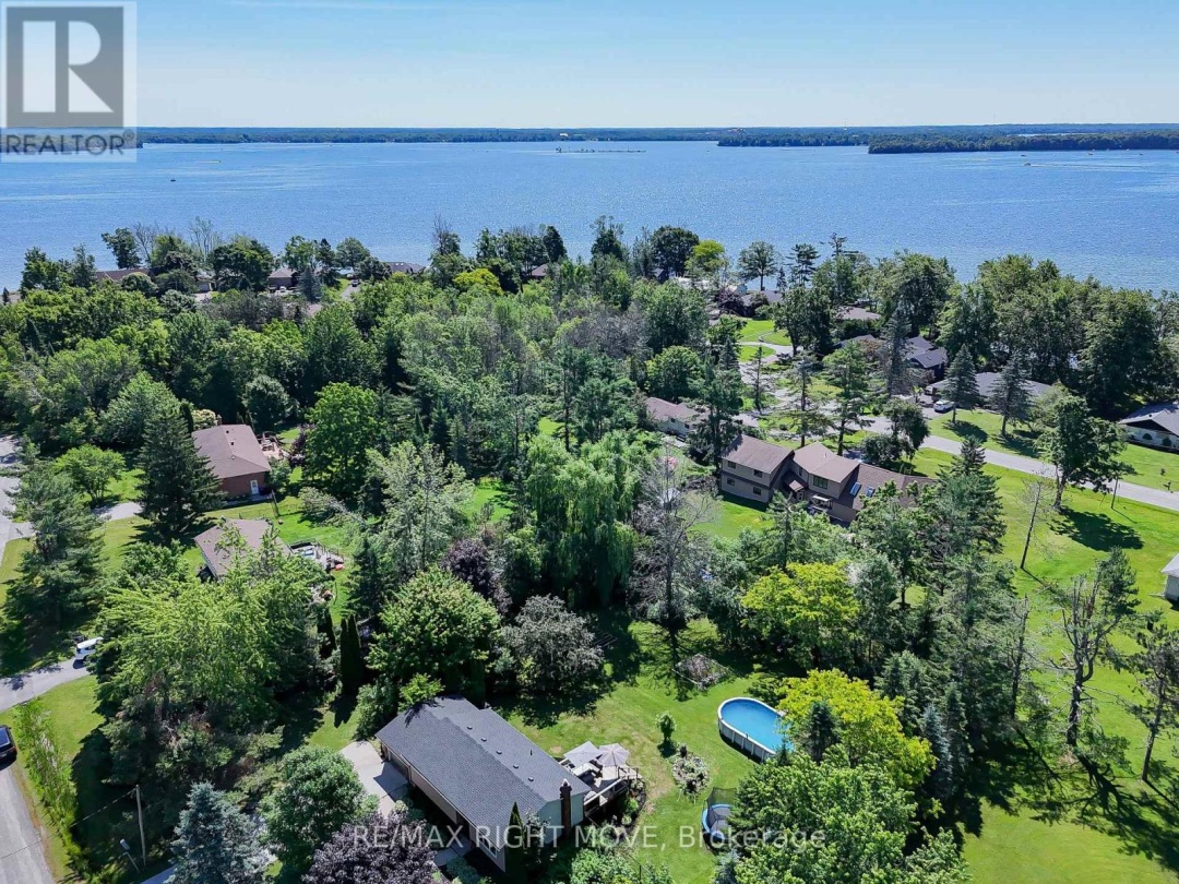 2268 THOMSON CRESCENT, 