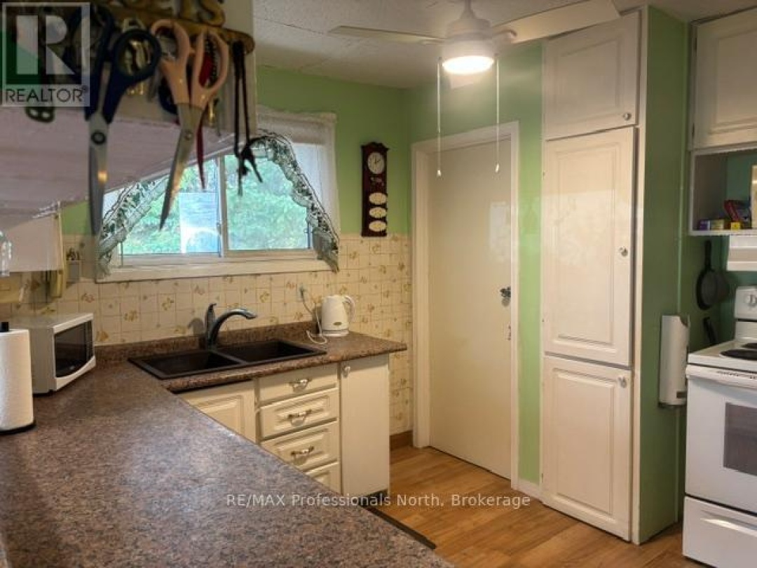 37 PRINCE STREET, Minden Hills (Minden)