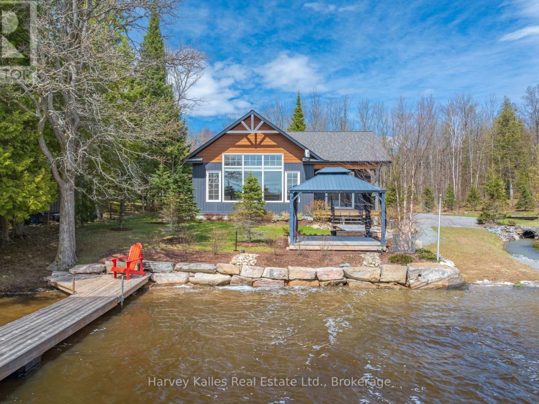 41 SUNSET COVE ROAD, Blackwater Lake