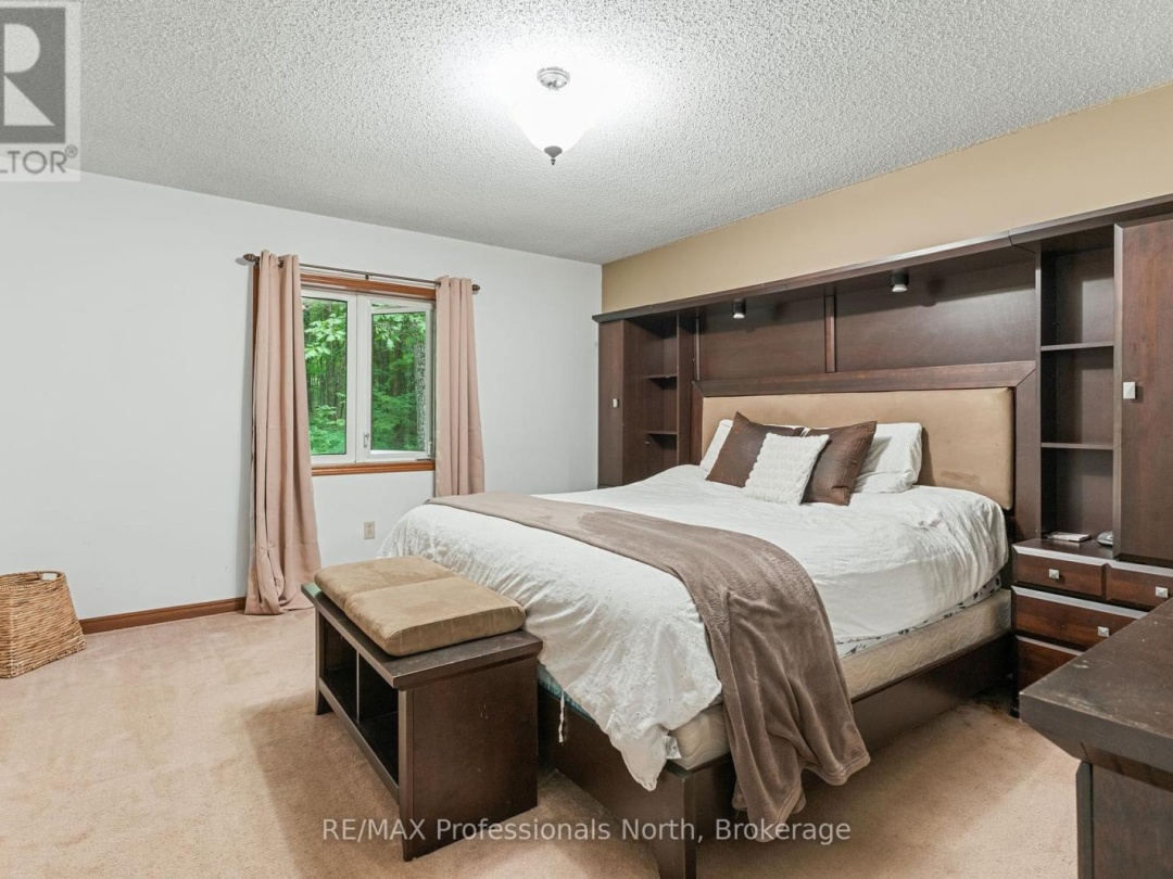 1277 HORSESHOE LAKE ROAD, 