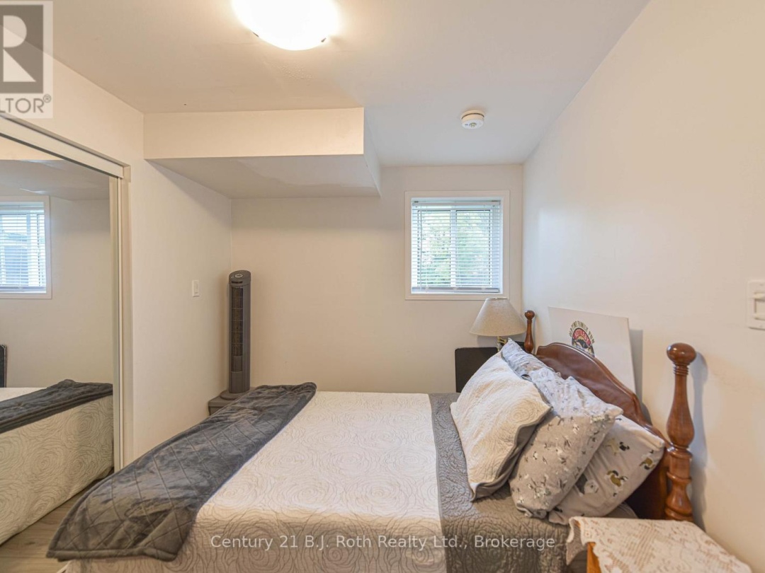 4693 DANIEL STREET, Ramara (Atherley)